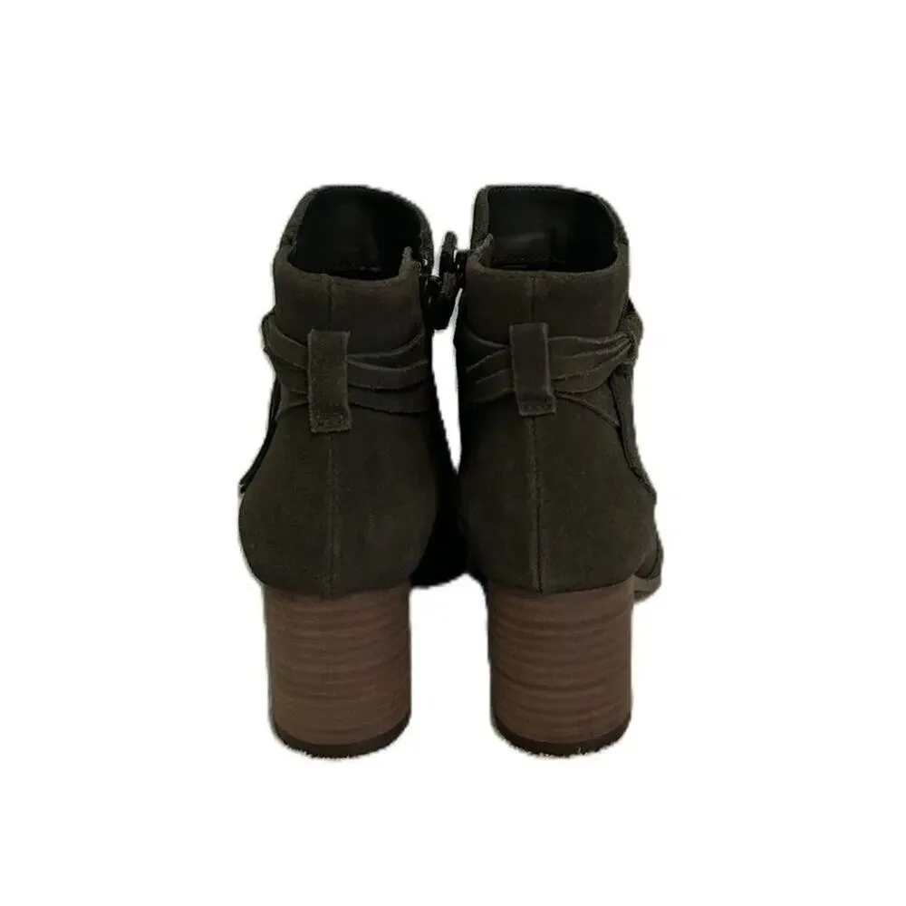 NWT Violet & Red Women's Suede Jenna Stacked Heel Booties-Olive Green-6.5